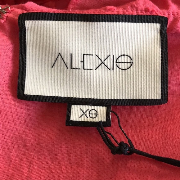 ALEXIS Phelia Top in Pink Embroidered Crop Top Size XS NWT - Picture 6 of 7